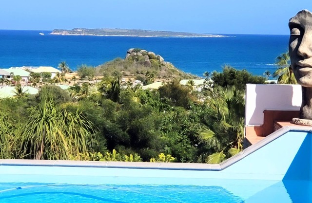 RESIDENCE VILLA SEA PEARL, 3 ROOMS, ORIENT BAY