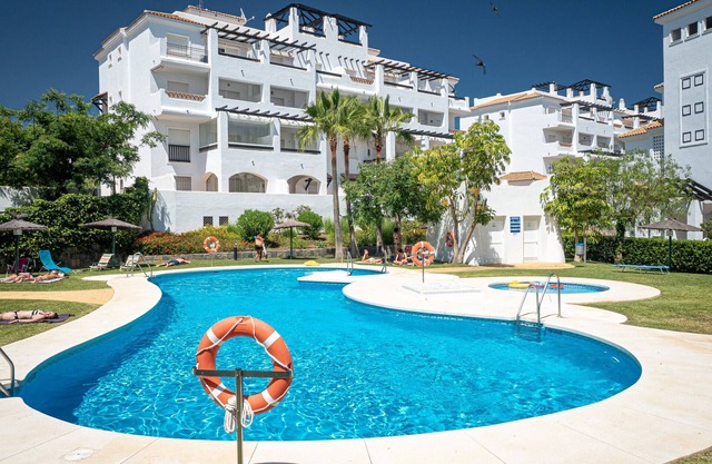 Residencial Duquesa 2101 Pool View