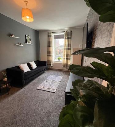 ResiLets - Front Street East Apartment