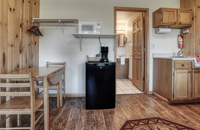 Resort Rooms on Butternut Lake