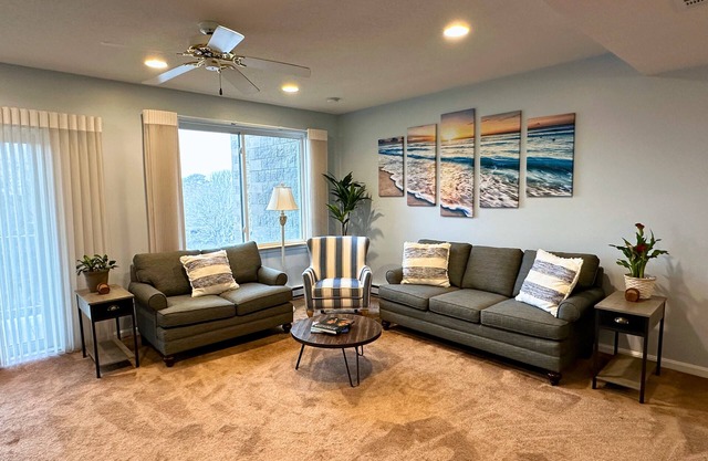 Resort Style Condo w/Exclusive Amenities: Private Beach, Saltwater Pool & More!