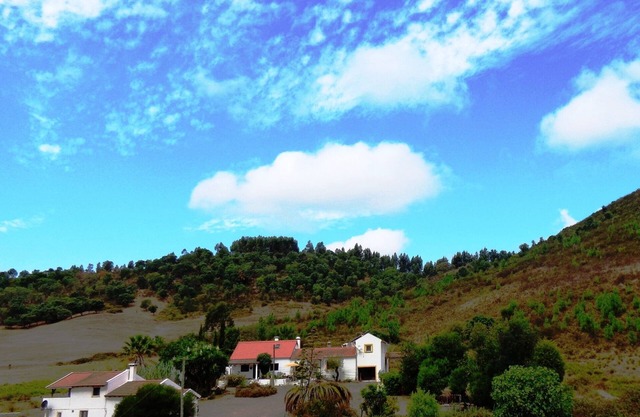 Rest in nature without stress and traffic in a rustic house, quiet environment