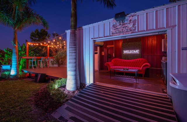 Retreat | Lake Hot Tub Paddle Boards Speakeasy