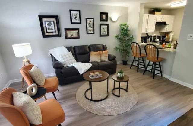 Retreat – Near UT, Downtown & Lady Bird