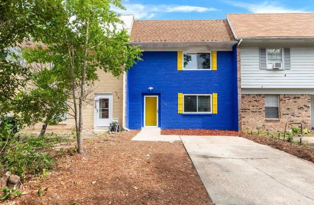 Retro - Arcade Home, Kids, Dogs, Grill, & Beach!