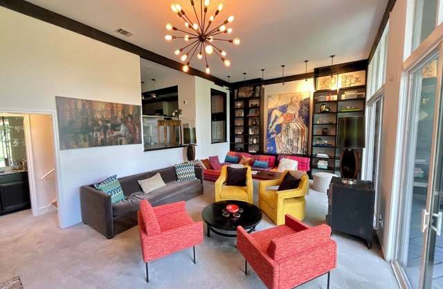 Retro Meets the Wild on the Buffalo Bayou, Take a Step Back to the 60's