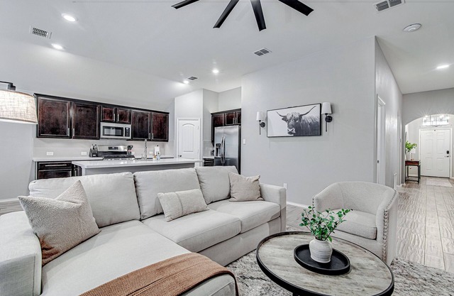 Rev Your Engines: Race to This Perfect Family Retreat!