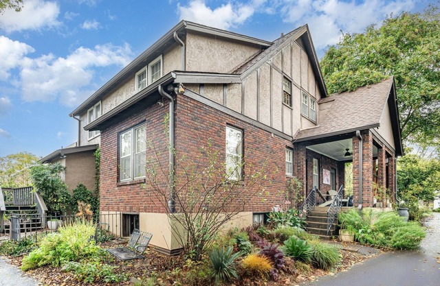 Rhythm - Walk to 12 South - Mins to Broadway