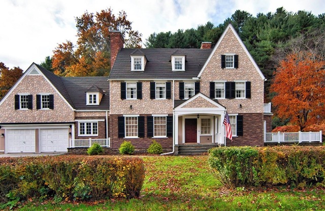 Rich Valley Estate 8 bdrm 12 bds 7 fireplaces 8 bath+Swim hole,Hunting & fishing