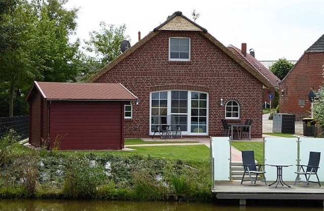 Riedhaus am Siel - 100sqm vacation home for 6 pers. + dog with fireplace, heat cabin &