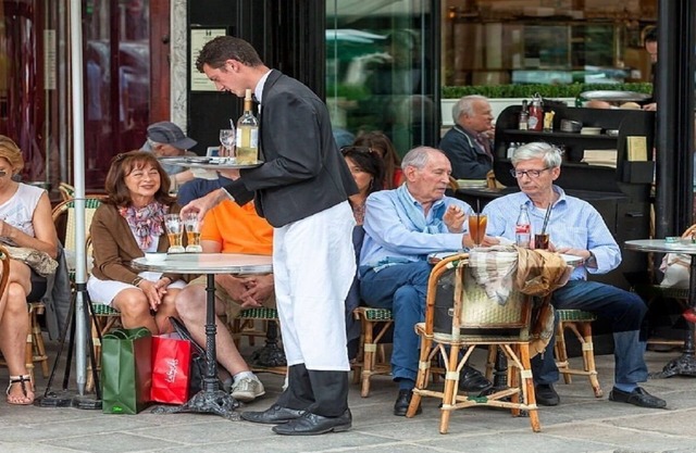 RIGHT AROUND THE CORNER, NEAR EVERYWHERE YOU WANT TO BE–SAINT GERMAIN