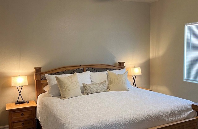 River Guest Home Steps to Water Near Parker-Blythe