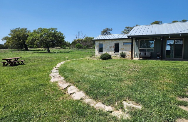 River Mountain Casita, in Boerne 12 minutes from Boerne Hill Country Mile