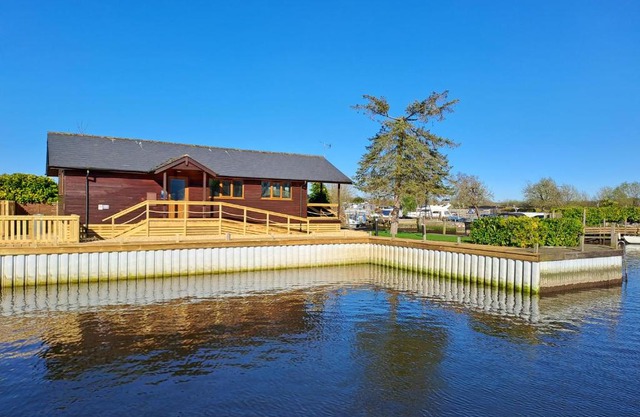 River Rest - Norfolk Broads