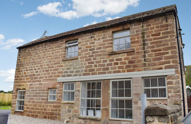 River View Cottage - UK46071