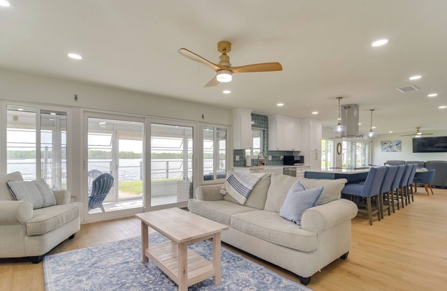 Riverfront Ruskin Home w/Boat Dock, 1 Mi to Beach