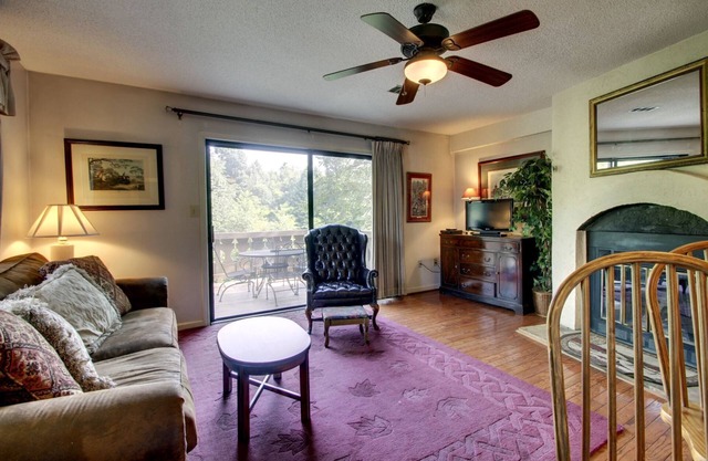 Rivers Edge Condo 504