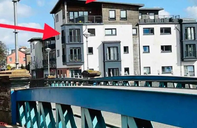 Riverside Penthouse in Balloch, Loch Lomond