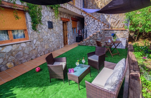 Riverside Rustic Retreat
