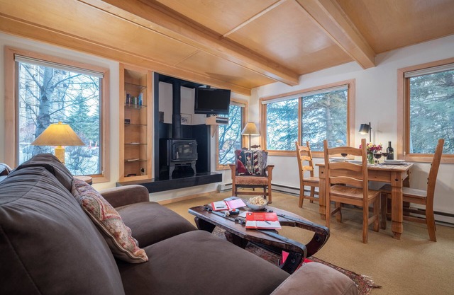 RMR: La Choumine #4 Condo in Teton Village