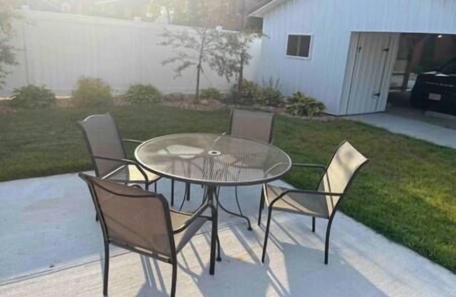 Roam Suite at Brickhouse Inn