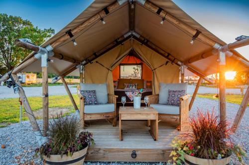 Roaring River Luxury Adventure Tent #12