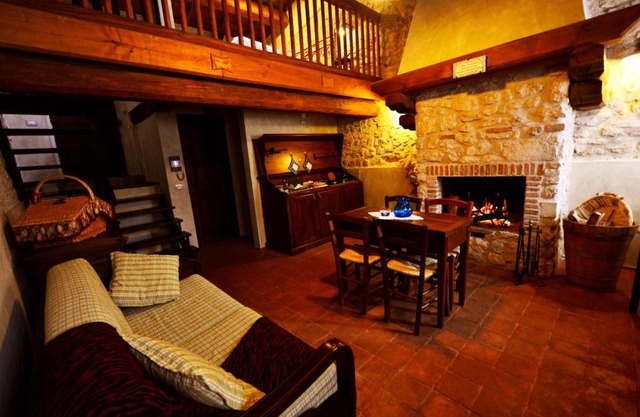 Robur Marsorum Albergo Diffuso