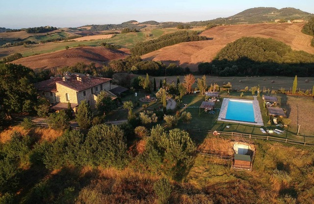 Roccaglia of Casale Refoli rural apartment 4-5 people