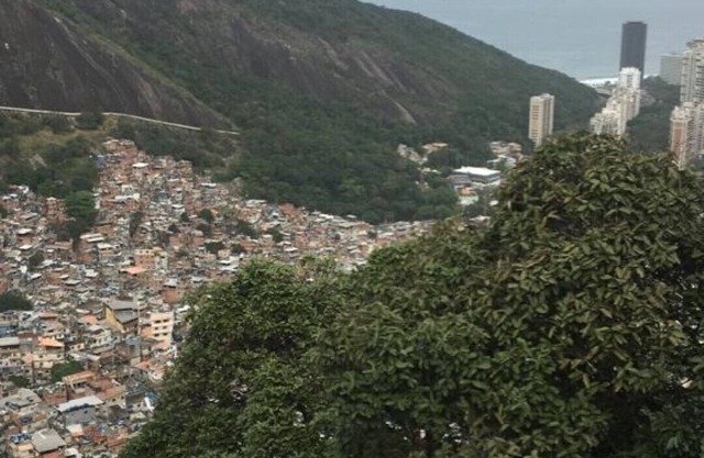 Rocinha Hostel Five Star