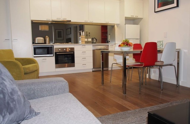 Rockmans South Yarra is a Boutique style apartment