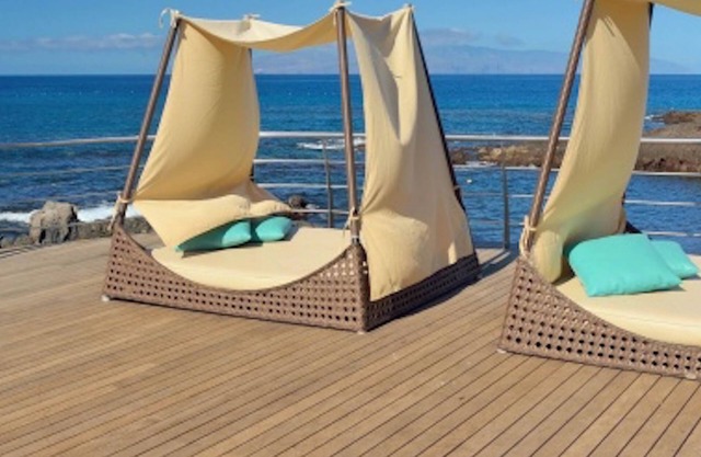 Rok Plaza - Only Adults