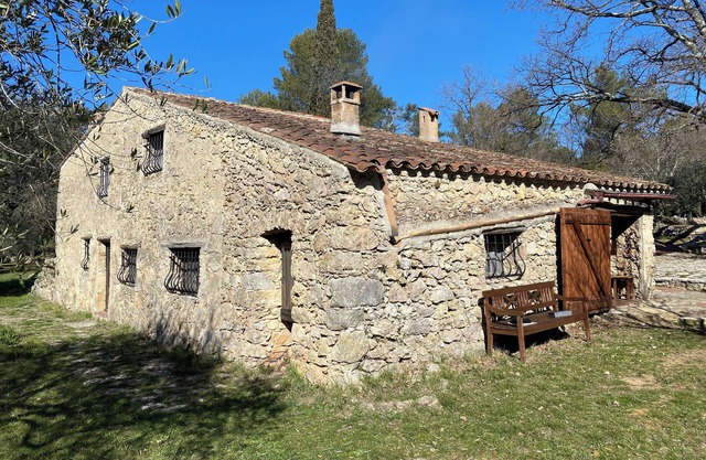 Romantic and historical Domain With Pool On The French Riviera for 15 people.
