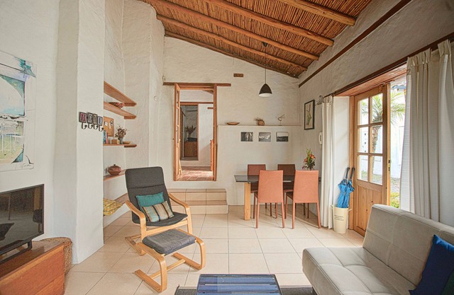 Romantic Cottage in a beautiful garden in the Historic Center of Quito