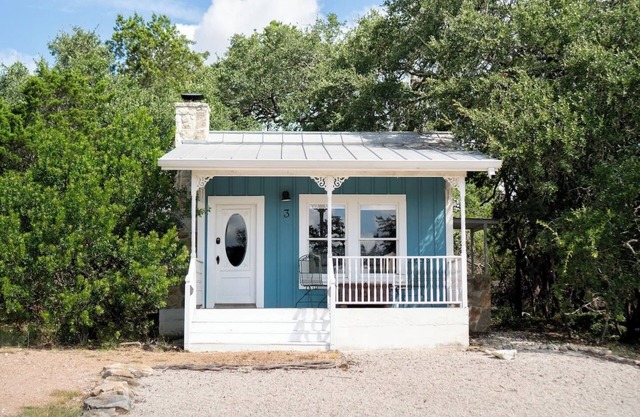 Romantic, Luxury 1B/1B Stay on 100+ Acre Ranch