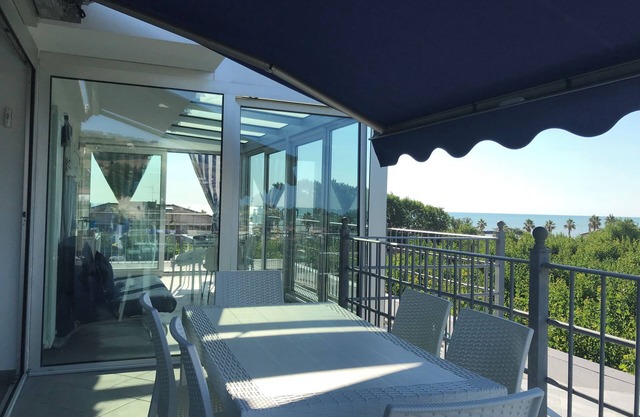 Romantic Penthouse by the Sea