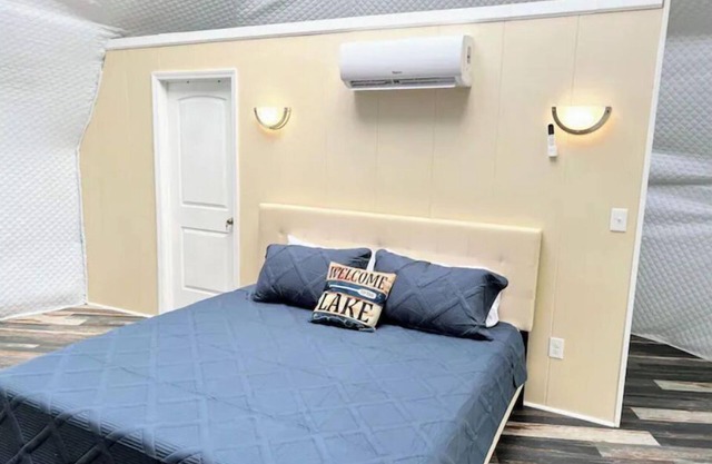 Romantic Sunset Dome by the Lake. Swim/Fish/Kayak 1