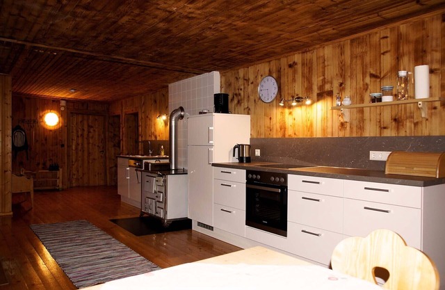 Romantic vacation apartment with farmhouse parlor and tiled stove in the Allgäu