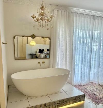 Romantic Wine Estate Stay in The Midlands