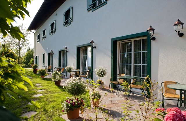 Romantik Hotel Die Gersberg Alm mit Panoramablick auf Salzburg