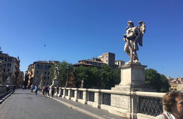 Rome: Very well positioned comfortable studio in Borgo Pio - Castel S. Angel, ideal location to visit and enjoy Rome, 200 m far S. Peter Basilic, 300 m far Piazza Navon