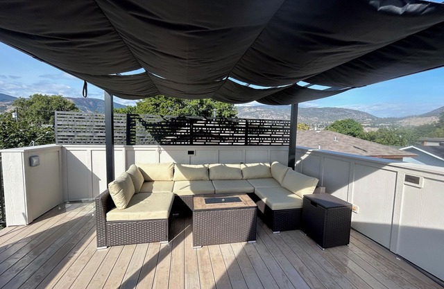 Roof top patio, New 2 bed carriage house