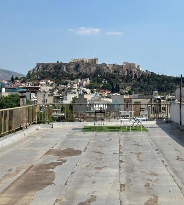 Rooftop in Psyrri- 360 Athens view