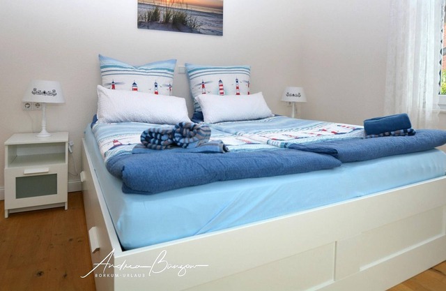 Room 2, EB, shared shower/toilet, 1 bedroom - guest room Lütje Huske