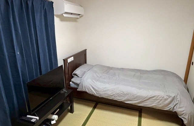 Room 402 1 minute walk from Abiko Station on the /Osaka Ōsaka