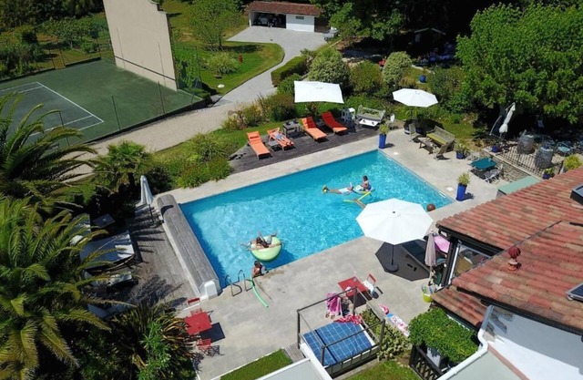 Room Amarante: bed & breakfast in saint-andré-de-seignanx