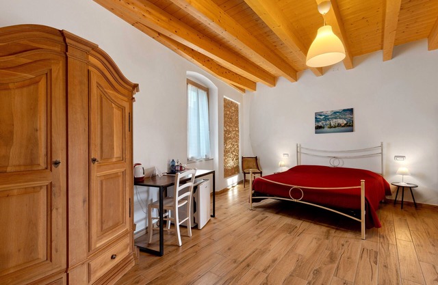 Room 'Camera Matrimoniale - Isola Sogno' with Shared Pool, Wi-Fi and Air Conditioning