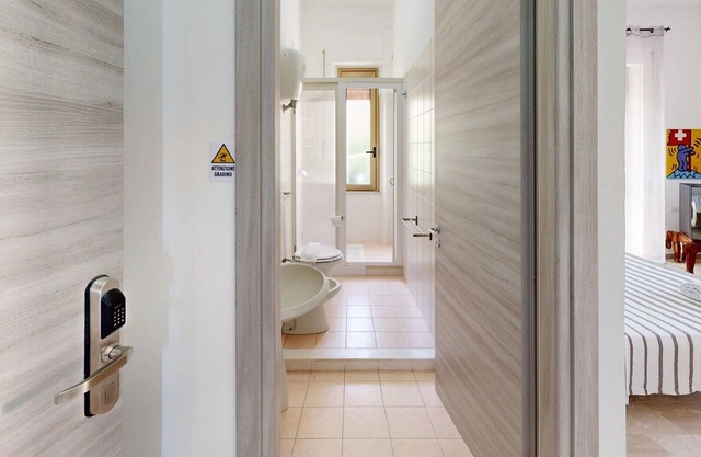 Room 'Camera Margherita' with Balcony, Wi-Fi and Air Conditioning