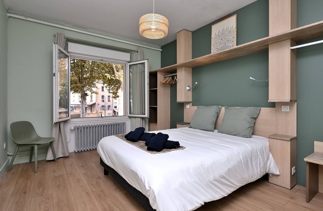 Room 'Double Room' with Shared Terrace, Wi-Fi and Air Conditioning