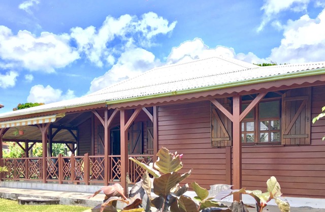 Room for rent in an authentic wooden villa