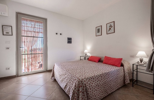 Room 'Giusti - 3 Leccio' with Shared Garden, Wi-Fi and Air Conditioning